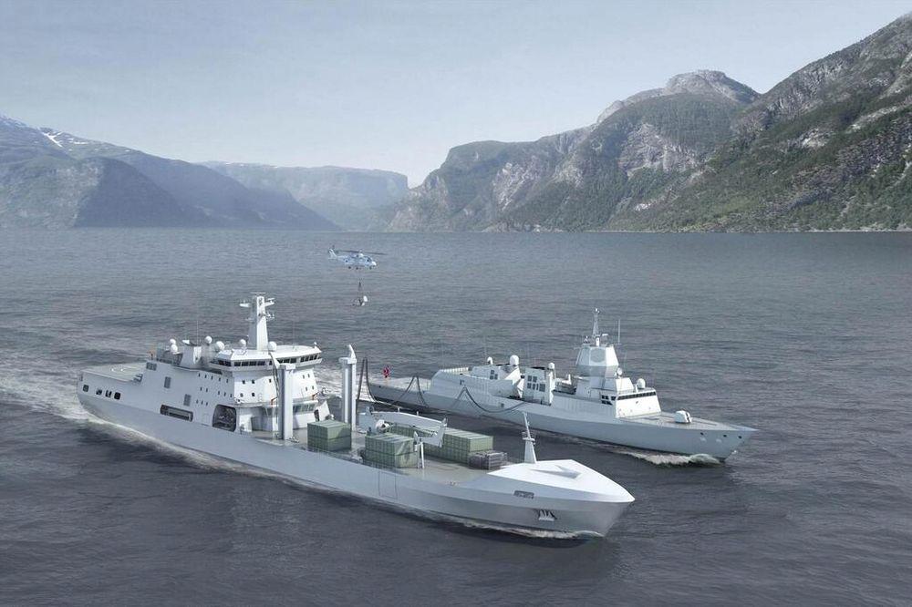Illustrasjon av det kommende logistikkfartøyet KNM Maud sammen med en fregatt i Fridtjof Nansen-klassen og et NH90-helikopter. 
