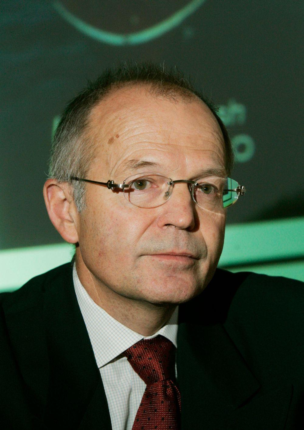 Påtroppende StatoilHydro-styreleder Svein Rennemo (60). Han blir sittende som PGS-sjef til 1. april. Først da overtar han som styreleder i oljeselskapet.
