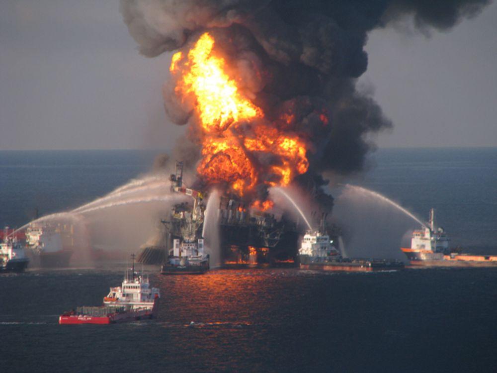 Transoceans rigg Deepwater Horizon var full av datafeil før eksplosjonen som førte til at riggen sank i april 2010.