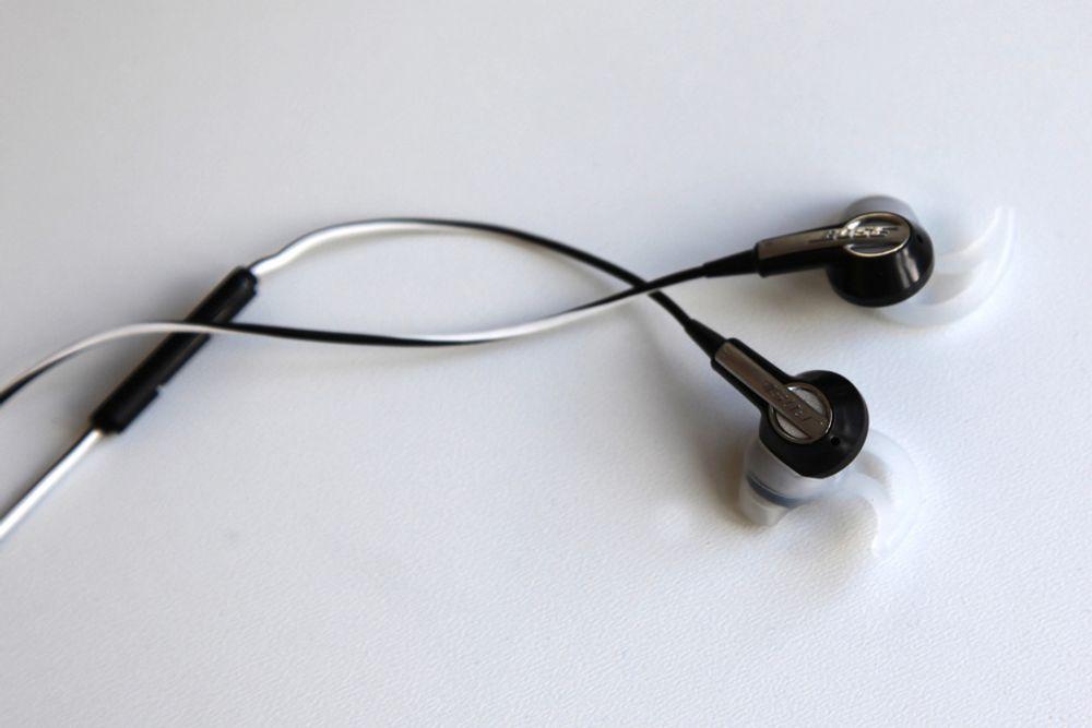 Boses nye øreplugger har karakteristisk Bose-lyd, og sitter veldig godt på plass i øret.