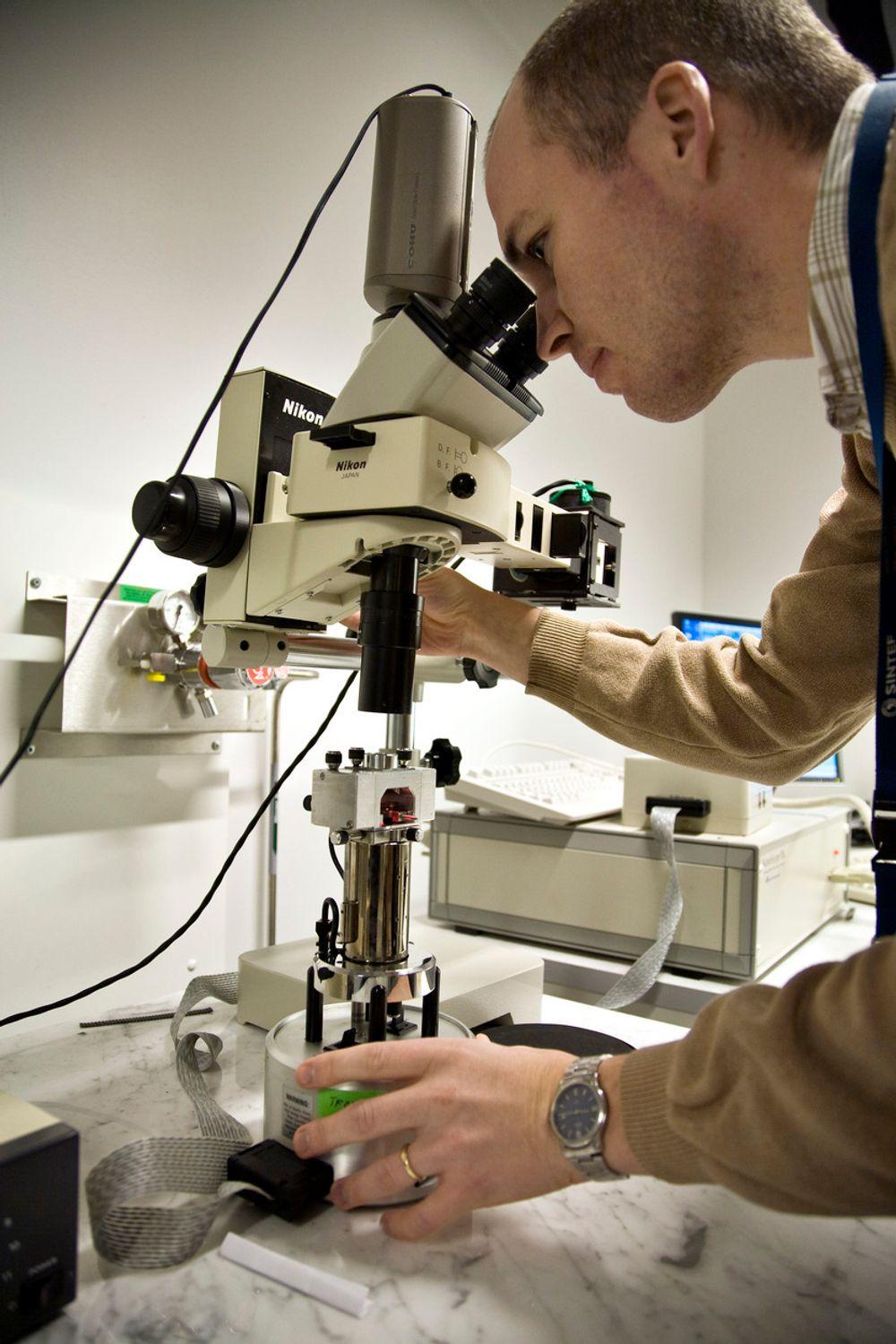 Nå får SINTEF-forsker Bjørn Steinar Tanem og forskerne ned NTNU og UiO bedre utstyr. 25 millioner kroner fra Forskningsrådet skal gå til nye instrumenter.