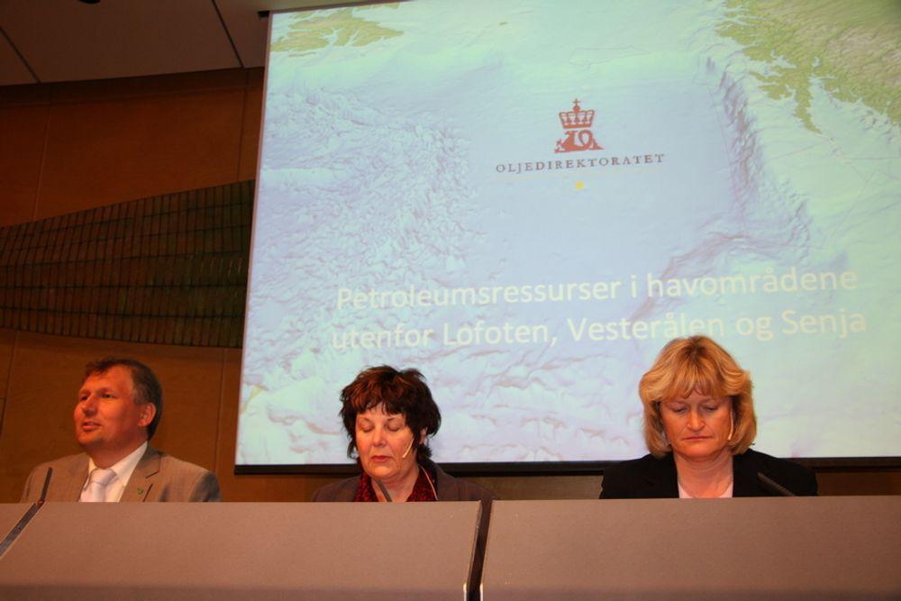 Olje- og energiminister Terje Riis-Johansen, OD-direktør Bente Nyland og direktør for leting i OD, Sissel Eriksen.