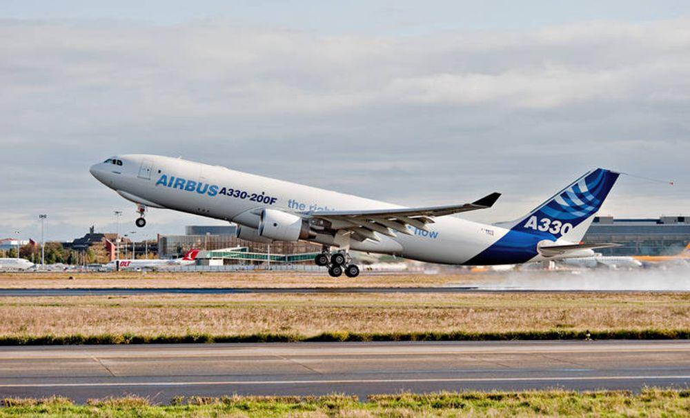 A330-200F fløy for første gang 5. november i fjor. Nå har fraktflyet mottatt sin EASA-sertifisering.
