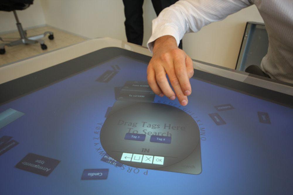 Microsofts Surface-bord er basen for teknologien som skal brukes til å vise gamle bilder på UKA i Trondheim senere i år.