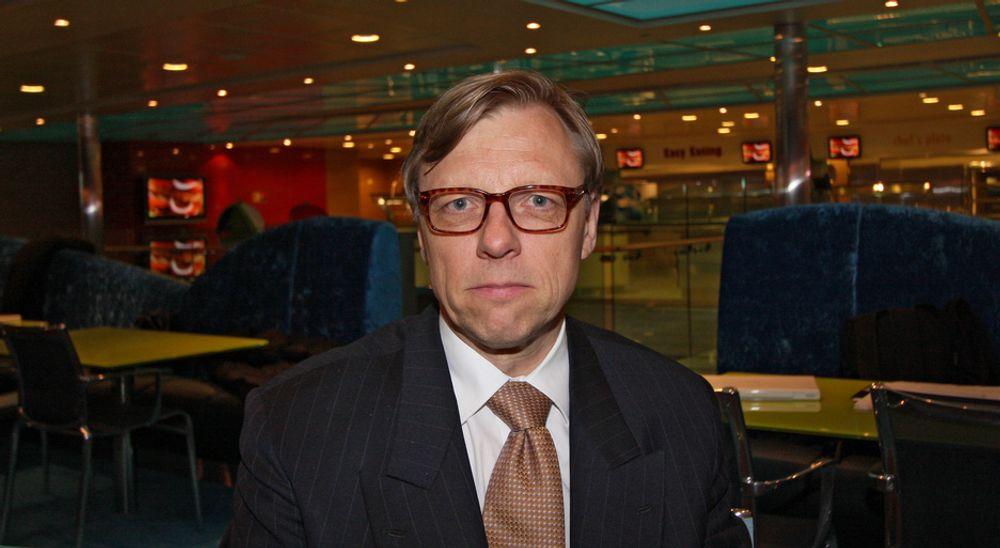 FORSINKET: Aker Yards-direktør Juha Heikinheimo har måttet utsette overleveringen av Superspeed 1 til Color Line flere ganger.