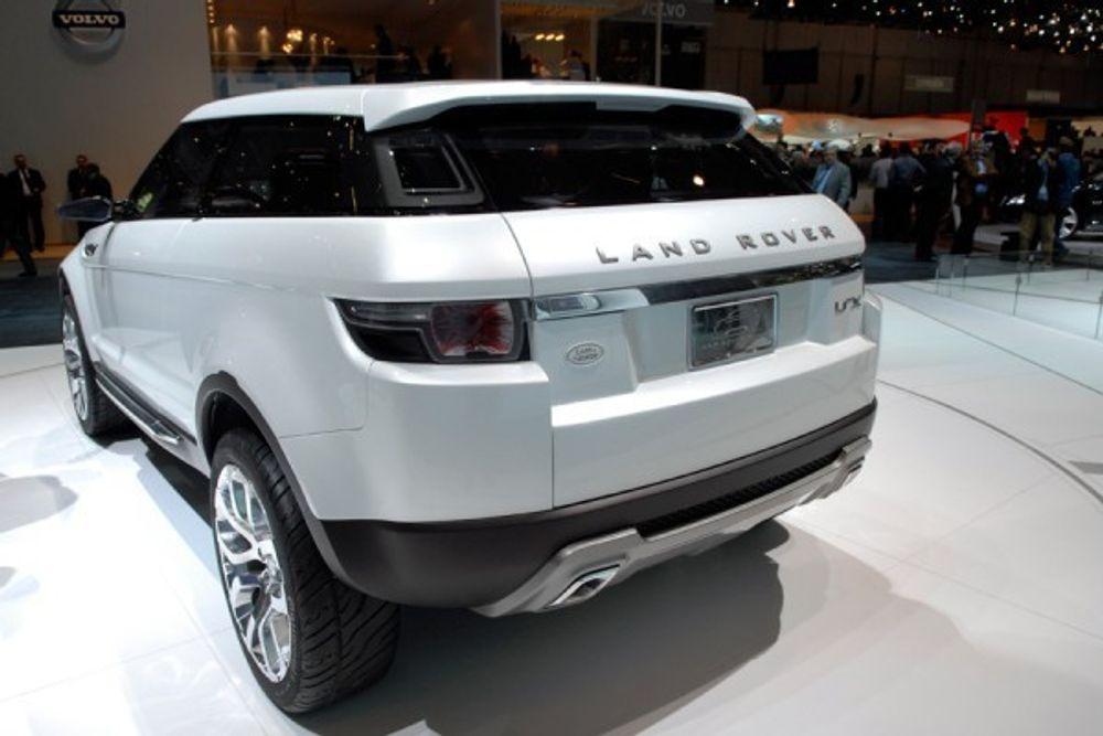 Slik kan hekken på framtidige Land Rovere se ut. Konseptbilen har navnet LRX.