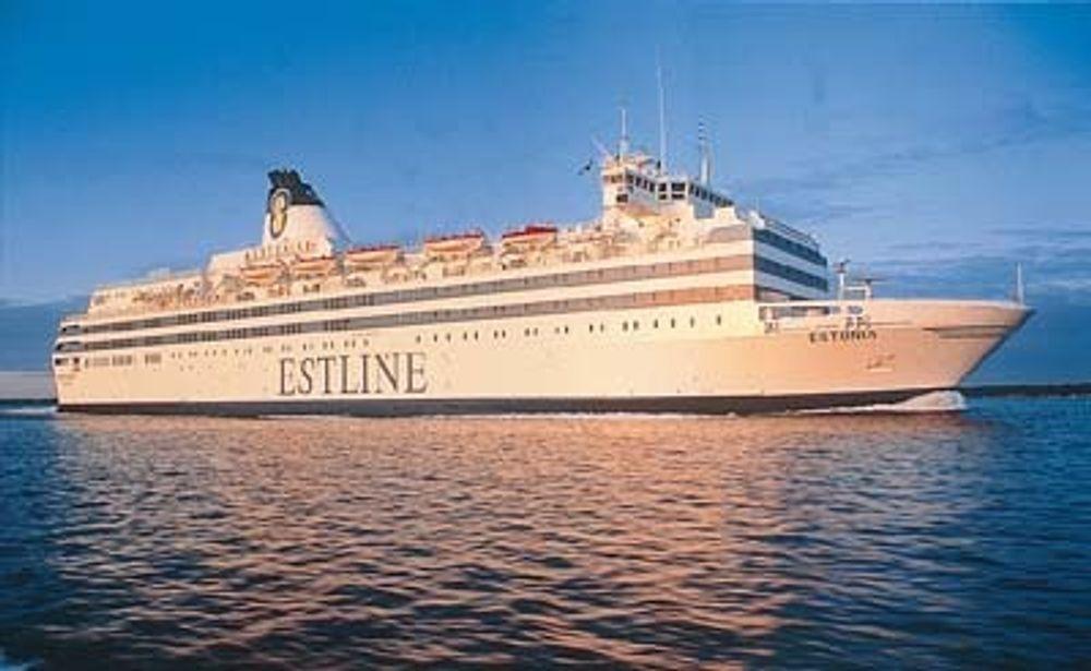 FORLIST: Fergen Estonia var stor og moderne. Fra 1. februar 1993 trafikkkerte fergen srekningen mellom Estland og Sveriges hovedsteder. 28. september 1994 ble baugporten slått av og skipet sank.