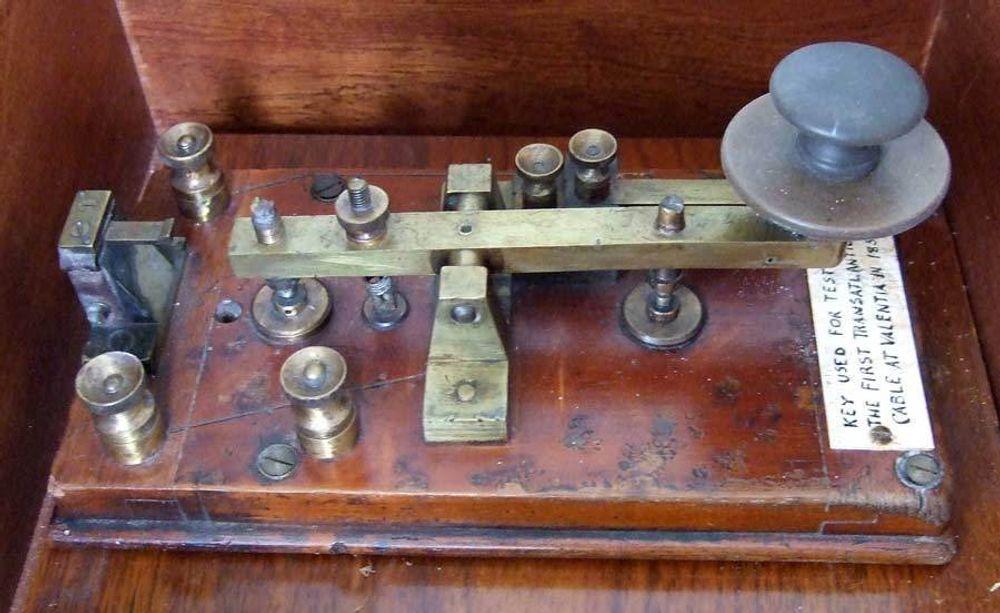 SENDEREN:Morsenøkkelen fra den første transatlantiske kabelen.