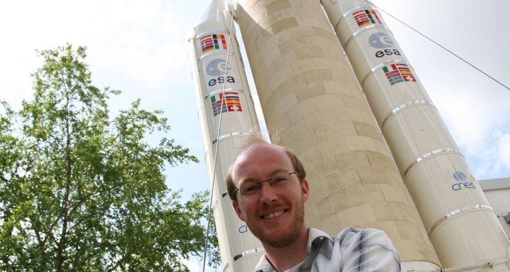 Åge-Raymond Riise, 'ground stations engineer' ved European Space Agencys romovervåkningssenter ESOC.