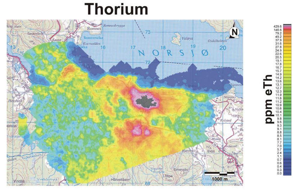 THORIUM: Dette kartet viser den radioaktive strålingen av thorium i Fensfeltet. Rødt og rosa markerer høyest stråling, blått lavest.