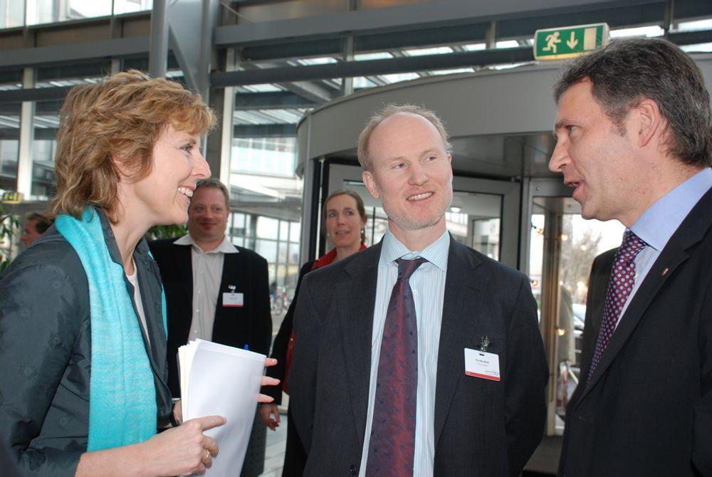Connie Hedegaard, Danmarks klima- og energiminister , adm.dir. Per-Otto Wold, Point Carbon, og Norges statsminister Jens Stoltenberg diskuterte klimakvoter i København 12. mars 2008.