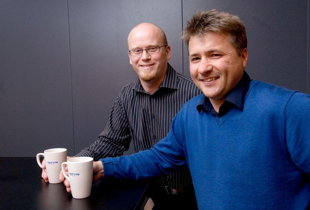 VIKTIG: Både Tore Brathaug (til venstre) og Ketil Aamold i Technia mener at PLM blir stadig viktigere å ta i bruk for norsk industri.FOTO: KNUT STRØM
