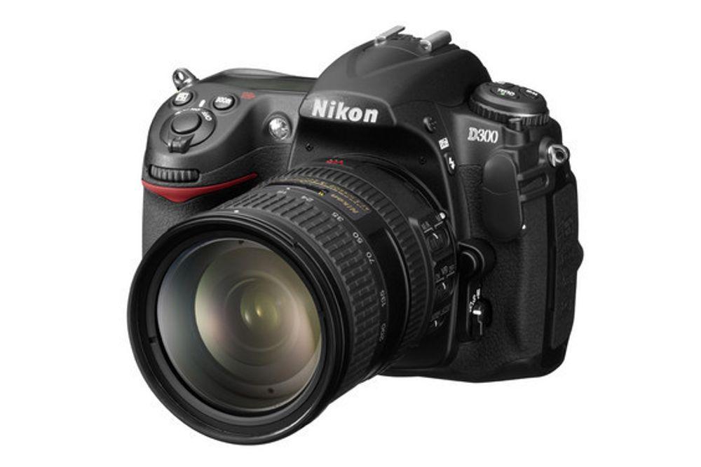 Nikon D300. Digital speilrefleks. Kamera. Digitalt. Minnebrikke. Digitalkamera. Forbrukerteknologi. Foto. Fotografi. Fotograf.