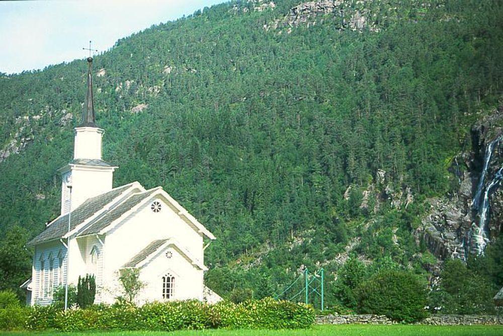 Mo kirke i Modalen, Hordaland.