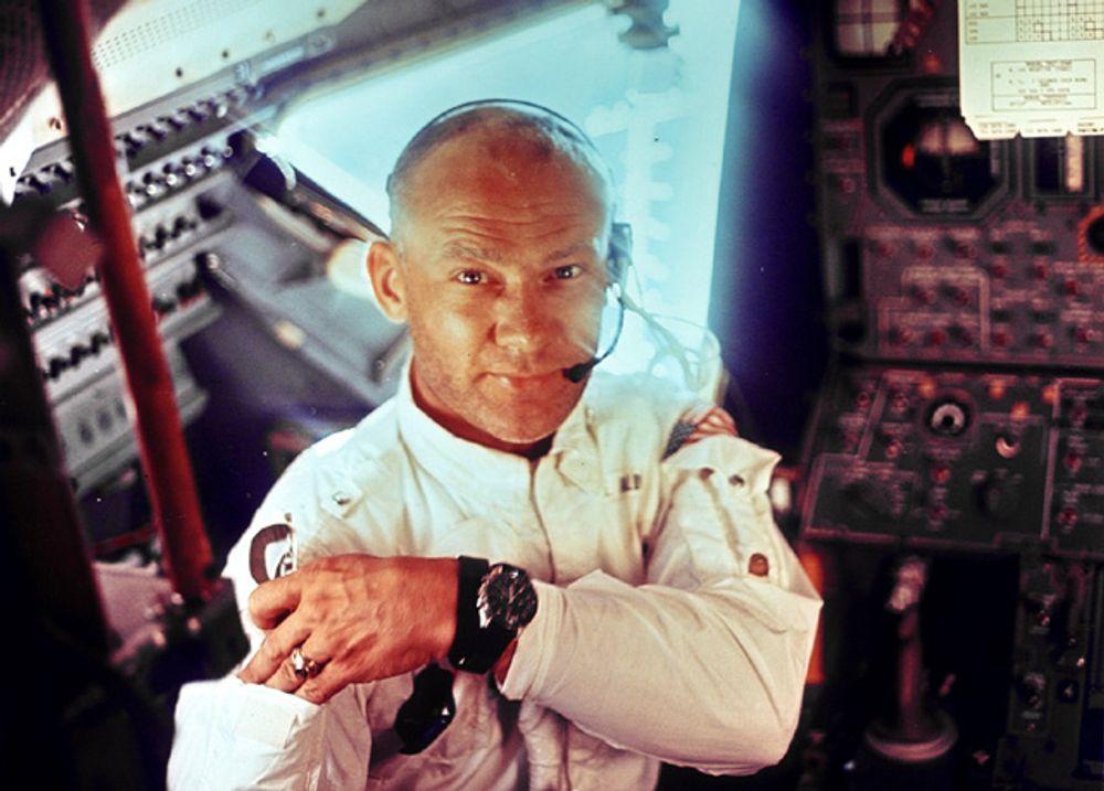 Apollo 11-pilot Buzz Aldrin på vei til månen.