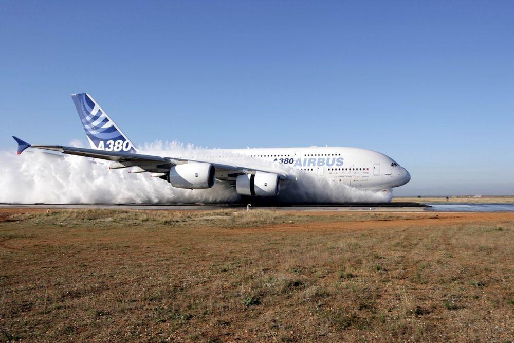 Tester: Airbus var i juni 2006 inne i sluttfasen av testprogrammet til A380. Ifølge flyprodusenten går alt etter planen.