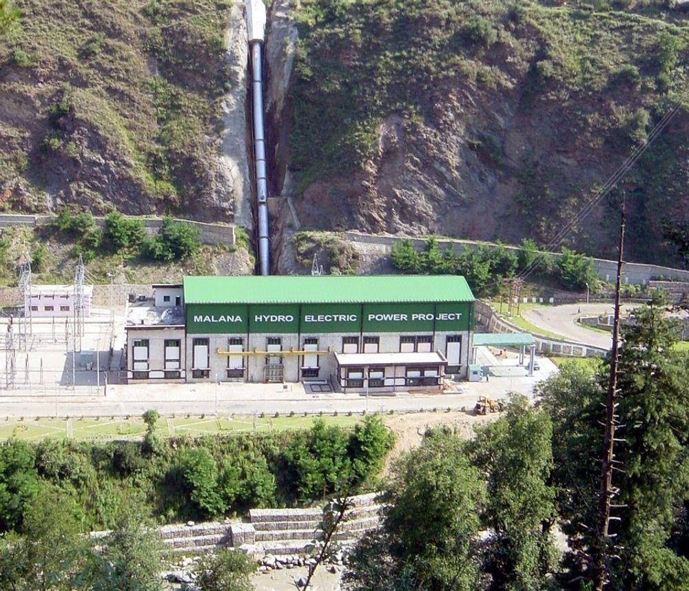 I INDIA: Norske SN Power har bidratt til dette vannkraftprosjektet ved Malana i India. Dette er ett eksempel på norsk-indisk kraftsamarbeid.