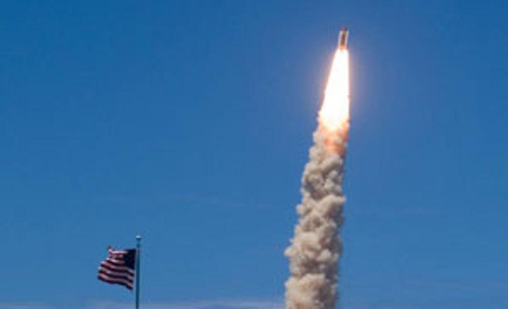 På USAs uavhengigehtsdag 4. juli lyktes det for NASA å få romferga opp kl. 20.37.55 norsk tid.