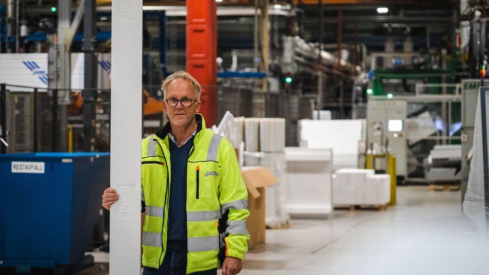 I «plankebyen» Fredrikstad holder EPS-produsenten Jackon til. Der har utviklingssjef Eivind Olsen og teamet hans nå klart å lage skru- og trykkfast «plank» i EPS.