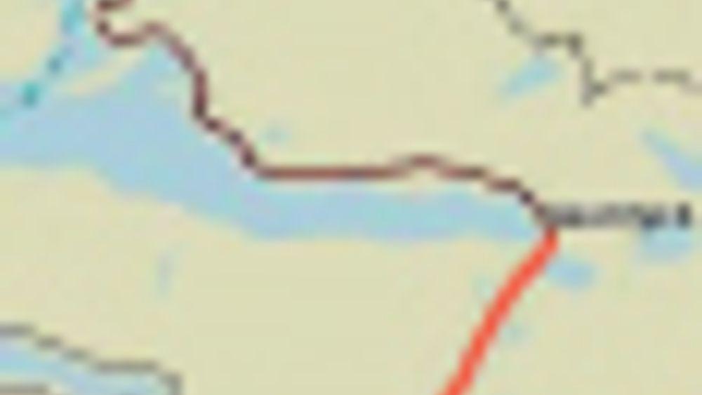 Den lyserøde linjen nede til høyre markerer Svartistunnelen som får ny vann- og frostsikring innen sommeren er over.