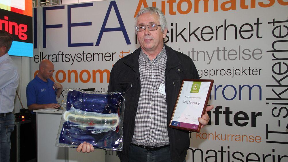 Torbjørn Kvia, senior innkjøper i Tine mottok  Automatiseringsprisen 2014 å Eliaden.