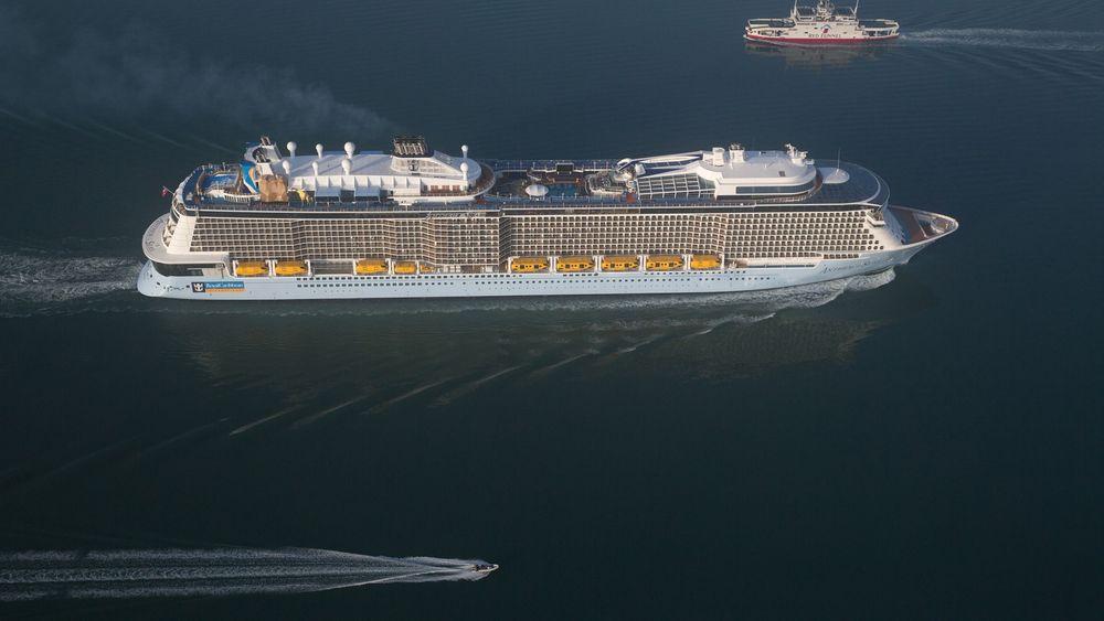 Anthem of the Seas på vei inn til Southampton, der cruisesongen i dag åpner med Middelhavscruise.
