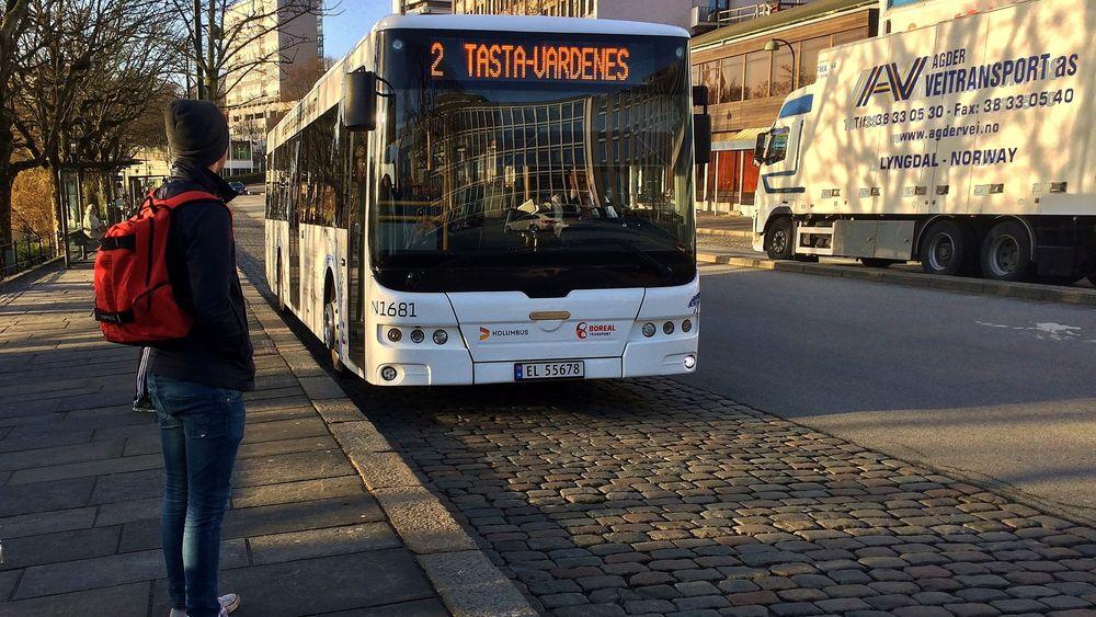 Nå ruller Norges første elbusser i rutetrafikk på veiene, nærmere bestemt i Stavanger. 