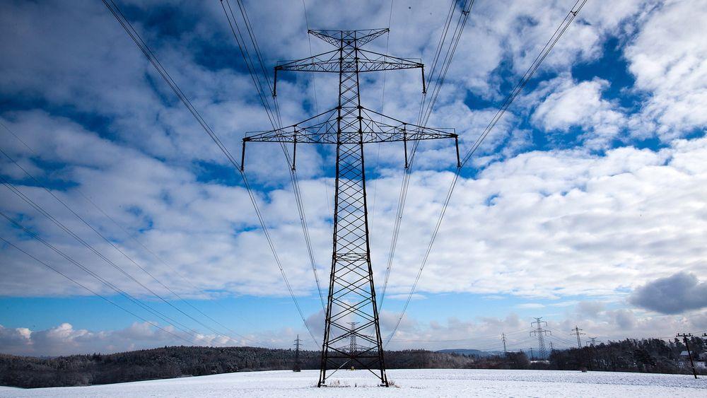 Prisras: Et overskudd av elektrisk kraft vil igjen føre til lav markedspris på kraft og dermed redusere insentivet til energieffektivisering, skriver Energi Norge i en høringsuttalelse. (Foto: Colourbox) 