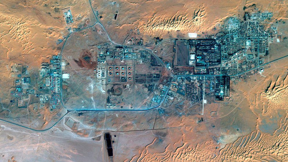 Gassanlegget i In Aménas fotografert fra en satellitt 8. januar. Ifølge olje- og energidepartementet i Algerie kan anlegget ha sluppet unna omfattende ødeleggelser, fordi det ble stengt ned da angrepet var et faktum. 