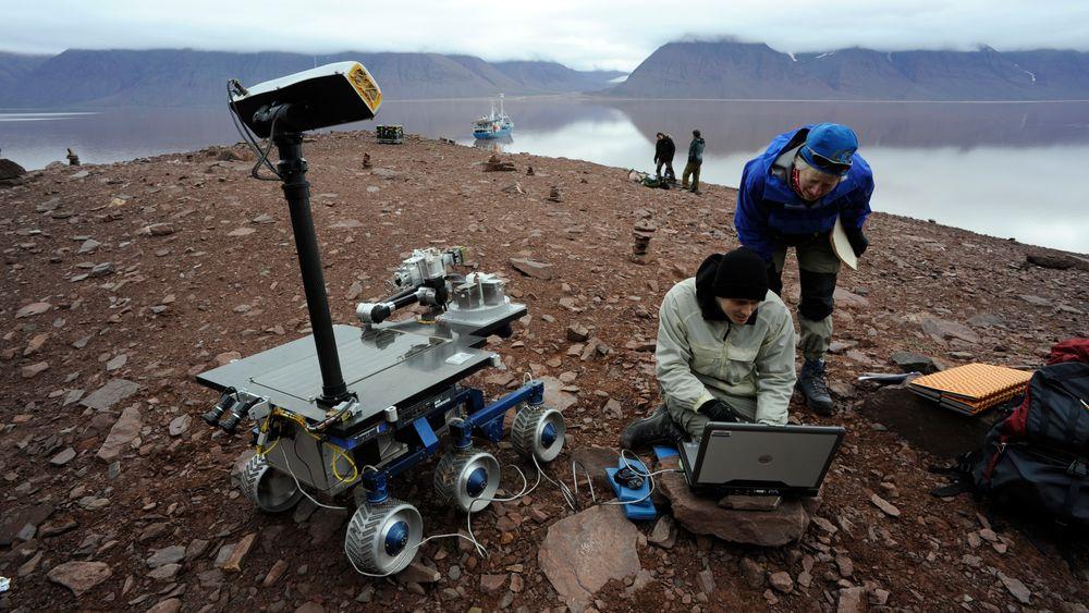 NASAs "Fido Rover" under testing av instrumenter for Curiosity, ExoMars og Mars Sample Return. 