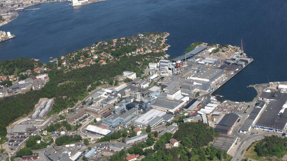 RØDE TALL: Silisiumprodusenten Elkem Solar i Kristiansand sliter med å få endene til å møtes. Foto: Elkem Solar