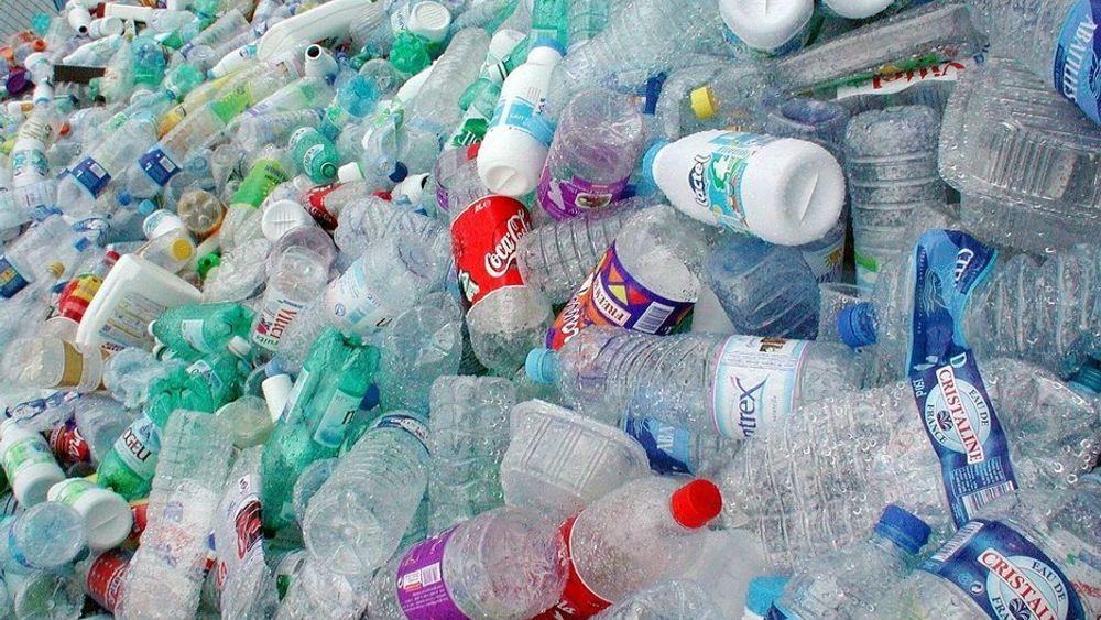 søppelsortering avfallshåndtering kildesortering plastavfall plast flasker plastflasker avfall søppel sortering