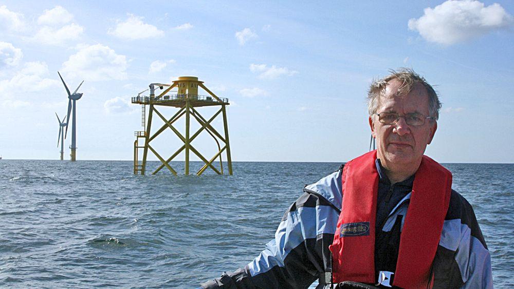 Per Bull Haugsøen og OWEC Tower er tildelt årets Energigründerpris. Her er han ved et av de seks fundamentene på prosjektet alpha ventus i Tyskland.