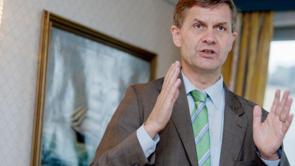 Miljøvern- og utviklingsminister Erik Solheim lanserer valgflesk for de miljøfokuserte foran valget i september.