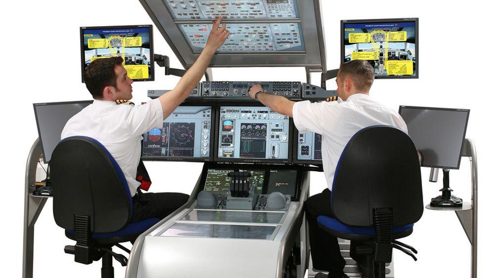 DATASPILL: Thales UK bygger nå nye, avanserte simulatorer for de nye generasjonene passaasjerfly, slike som Airbus A380 og Boeing B787 Dreamliner.