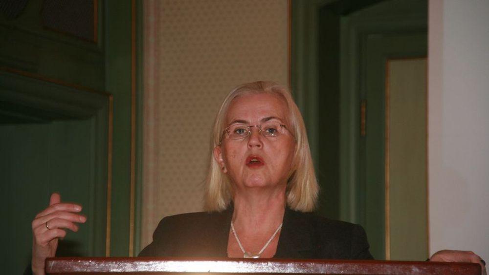 Miljøvernminister Helen Bjørnøy vil ikke gi norsk teknologi fortinn på Kårstø.