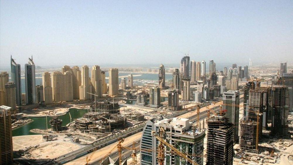 Dubai Marina begynner å ta form. Målet er å bli verdens største kunstige marina.