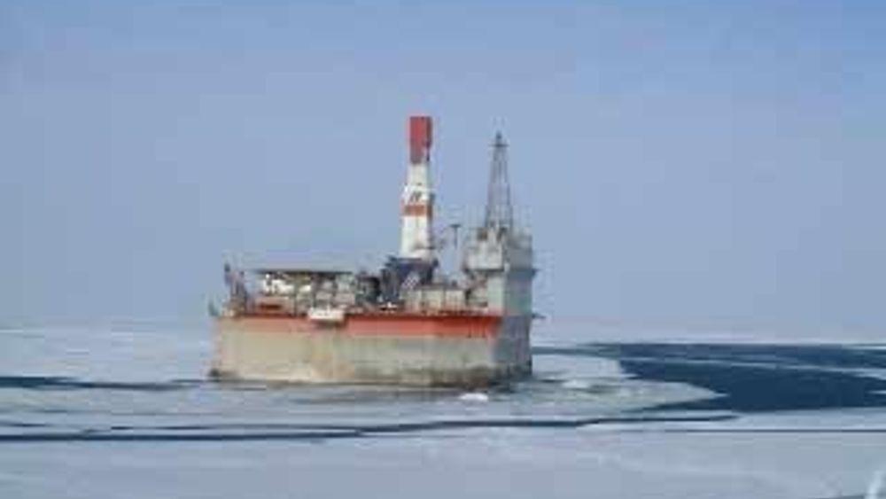Sakhalin Energy's Molikpaq facility, Sakhalin Island oljeplattform russland