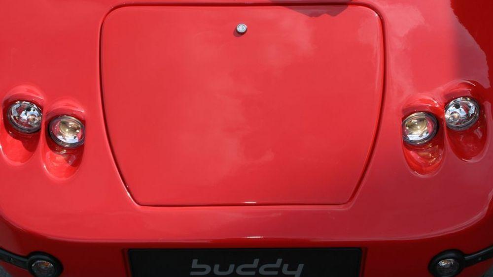 BYBIL: Kewet Buddy kan se sint ut fra oven, men er en lydløs, liten bybil.
