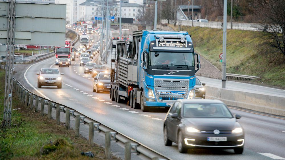 Generalsekretær i Norsk elbilforening, Christina Bu, mener flere elbiler er det viktigste tiltaket for bedre luftkvalitet i Oslo, og noe som vil kunne gjøre det unødvendig med dieselforbud.