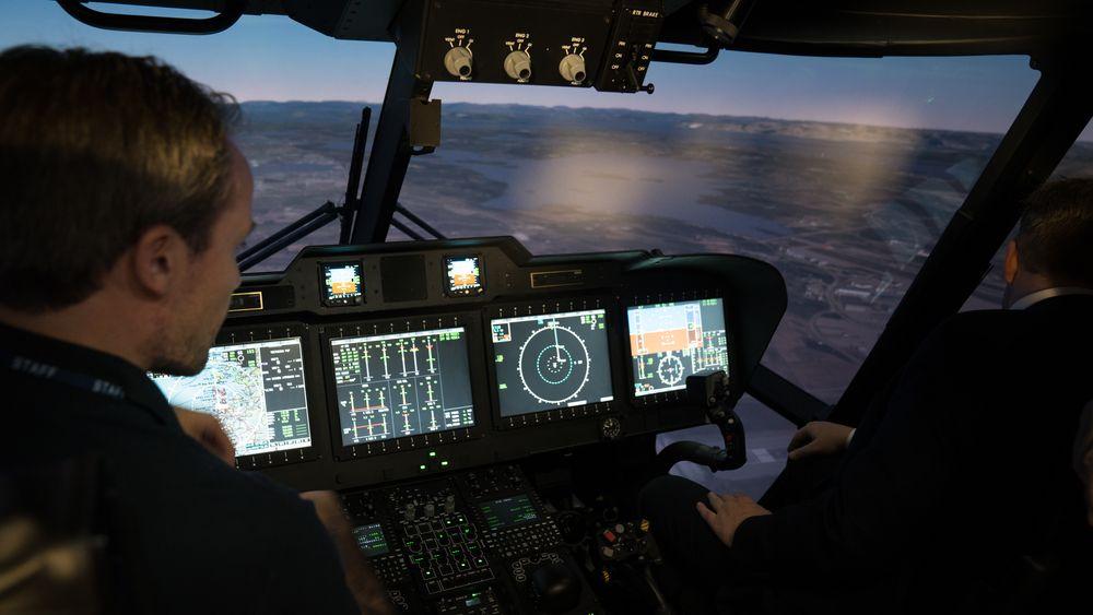 Inne i den nye AW101-simulatoren ved Stavanger lufthavn Sola.