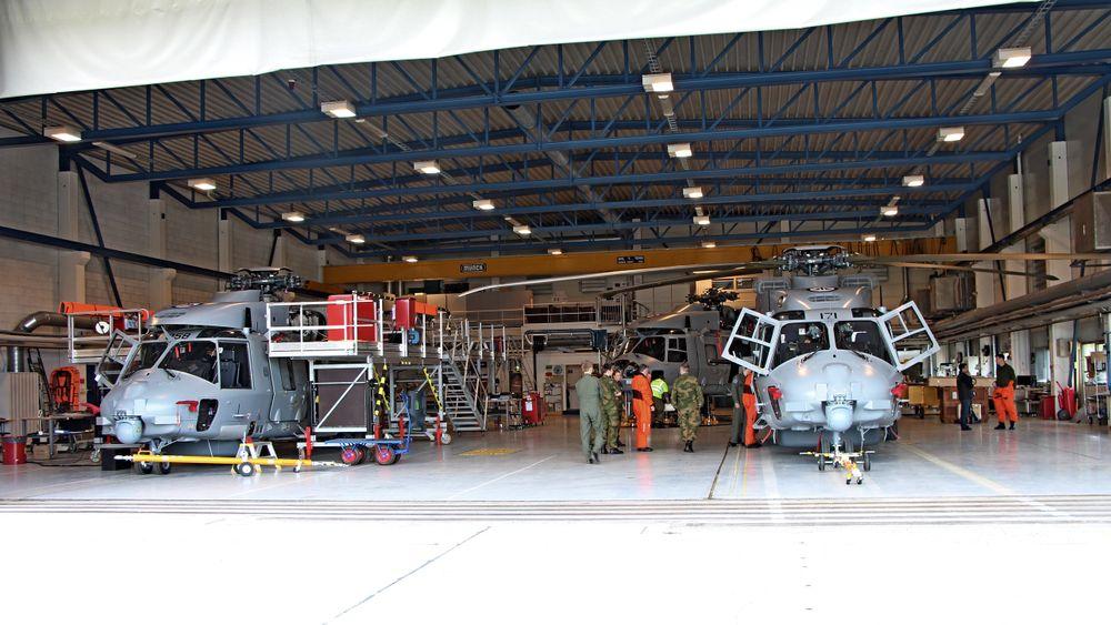 Arkivfoto av NH90-helikoptre i hangaren på Bardufoss.