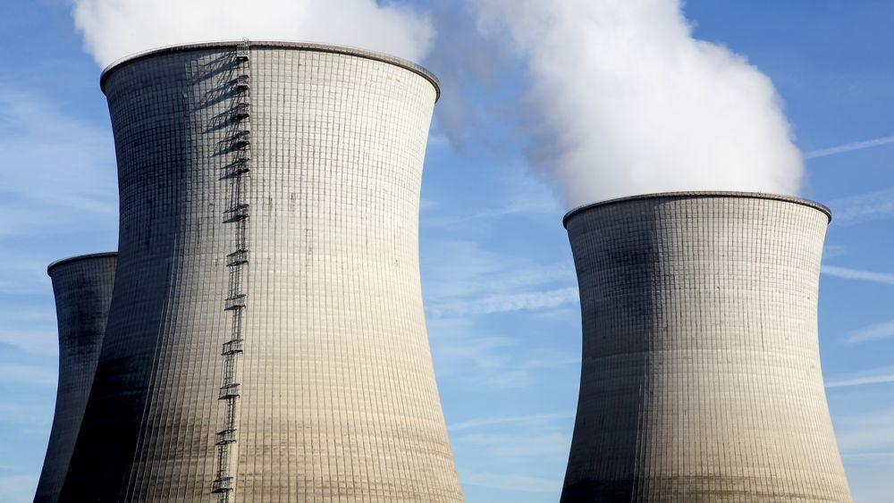 To atomreaktorer i Frankrike må stenge fordi det er for varmt i været.