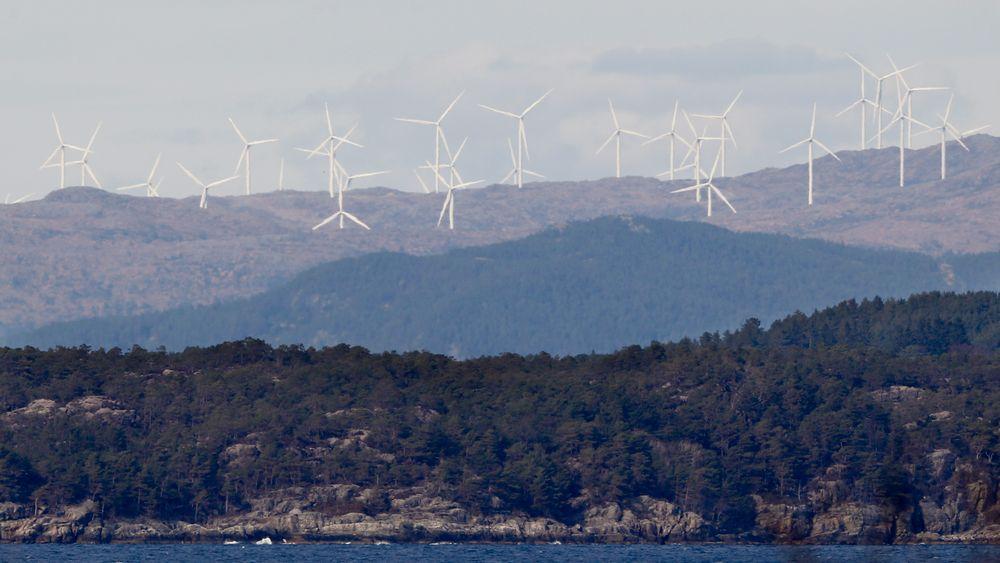 Minst 11 av 50 vindkraftprosjekt kan ryke fordi utbyggerne ikke har sendt inn de rette papirene i tide til Norges vassdrags- og energidirektorat (NVE).