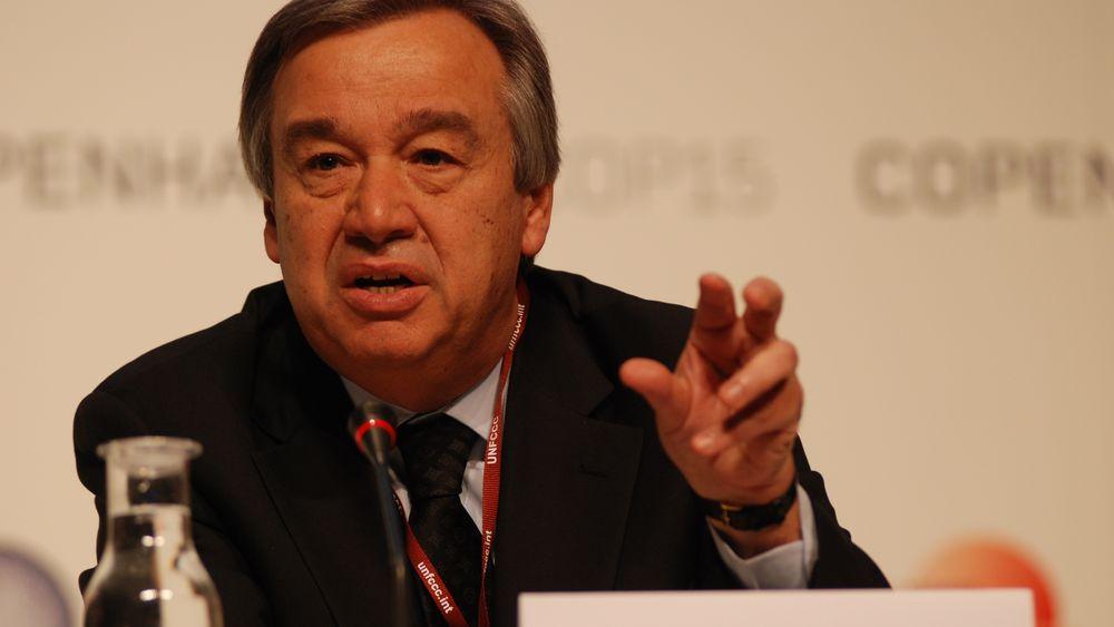 FNs generalsekretær António Guterres ber verdens land slutte å lete etter mer kull, olje og gass.