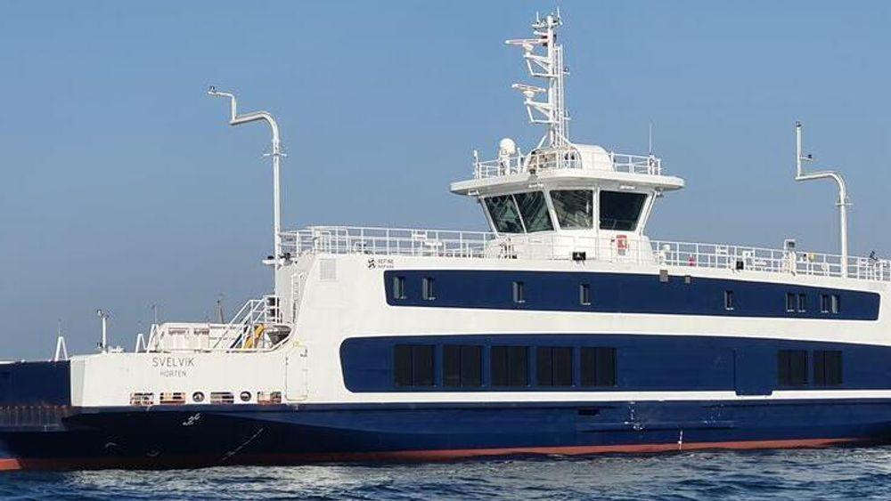  MF Svelvik er bygget ved Sefine Shipyard i Tyrkia. Fergen er 54 meter lang, 12,8 meter bred og kan ta 30 personbiler og 99 passasjerer. 