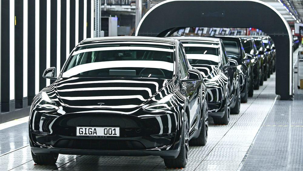 Teslas gigantiske fabrikk utenfor Berlin er selskapets første i Europa og åpnet i mars.