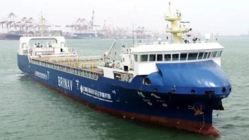 Det kinesiske containerskipet Shi Fei ble påbegynt i 2019, to år etter helelektriske Yara Birkeland. Shi Fei er hybrid, men også klargjort for mer og mer autonomi.