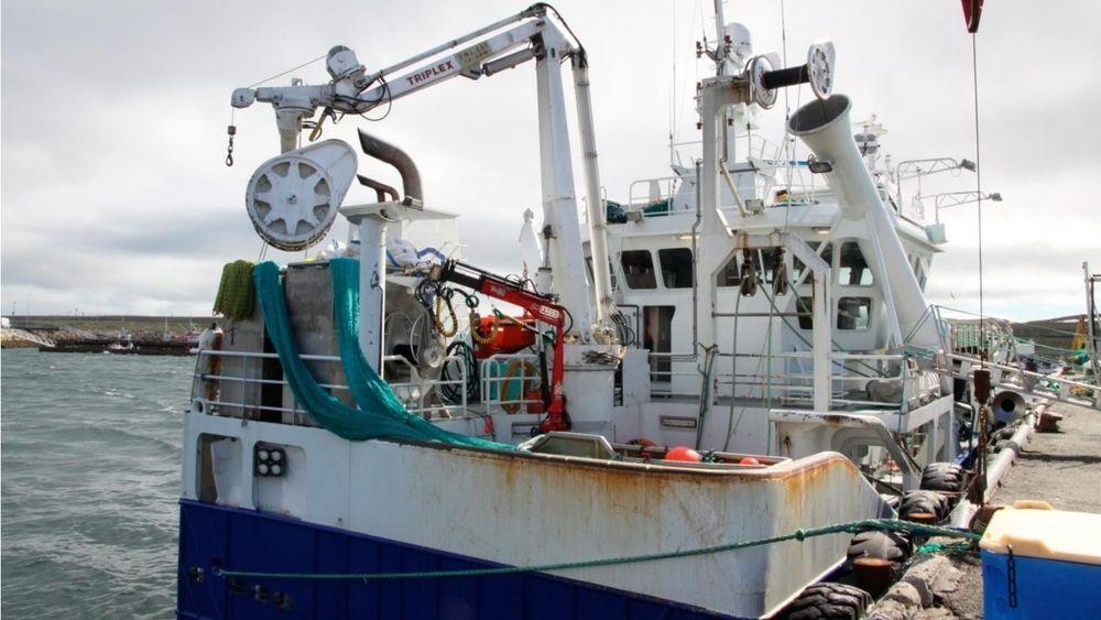 Havarikommisjonen anbefaler sikkerhetstiltak for kraner på fiskefartøy etter en ulykke på fartøyet Leander i 2020. 