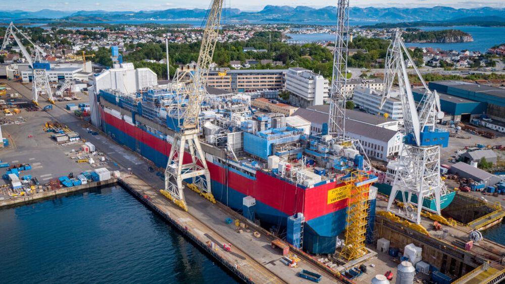 Det flytende produksjonsskipet Jotun gjennomgår omfattende modifikasjoner på Rosenberg Worley verft i Stavanger. Nå er det klart at skipet var i dårligere stand enn Vår Energi var klar over, og det blir flere milliarder kroner dyrere å oppgradere.